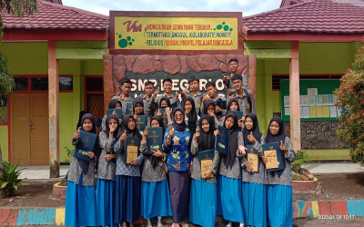 Pembagian Raport kelas IX
